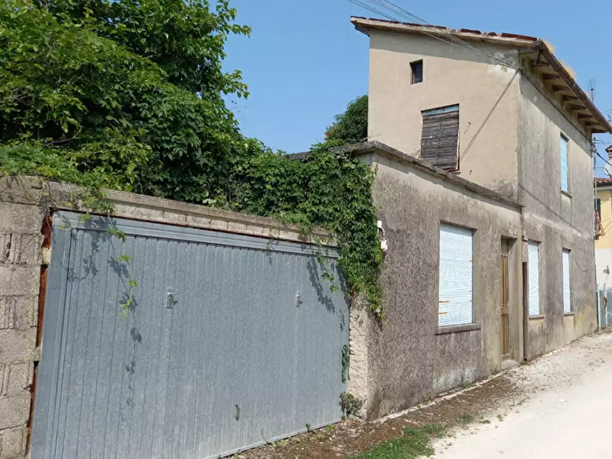 Immagine 1 di Terreno in vendita  a Dolo
