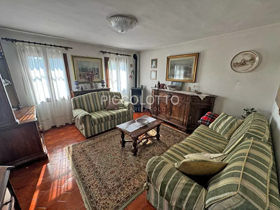 Immagine 8 di Rustico / casale in vendita  in via Foresto Nuovo a Asolo