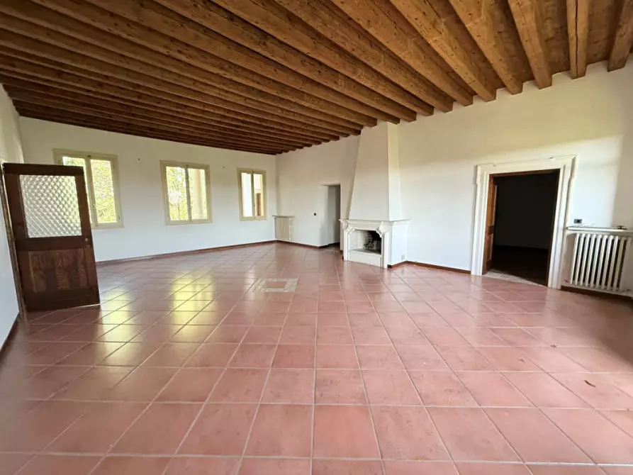 Immagine 2 di Appartamento in vendita  in Strada del Megiaro 1 a Vicenza