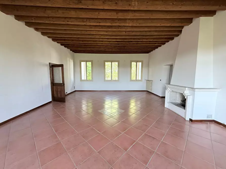 Immagine 4 di Appartamento in vendita  in Strada del Megiaro 1 a Vicenza