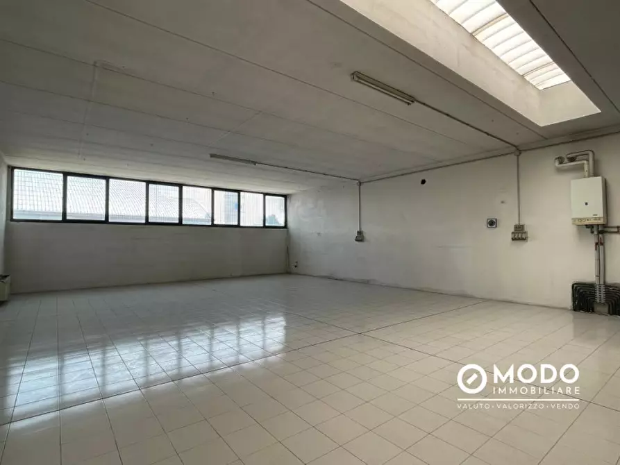 Immagine 8 di Laboratorio in vendita  in Via Marosticana a Dueville