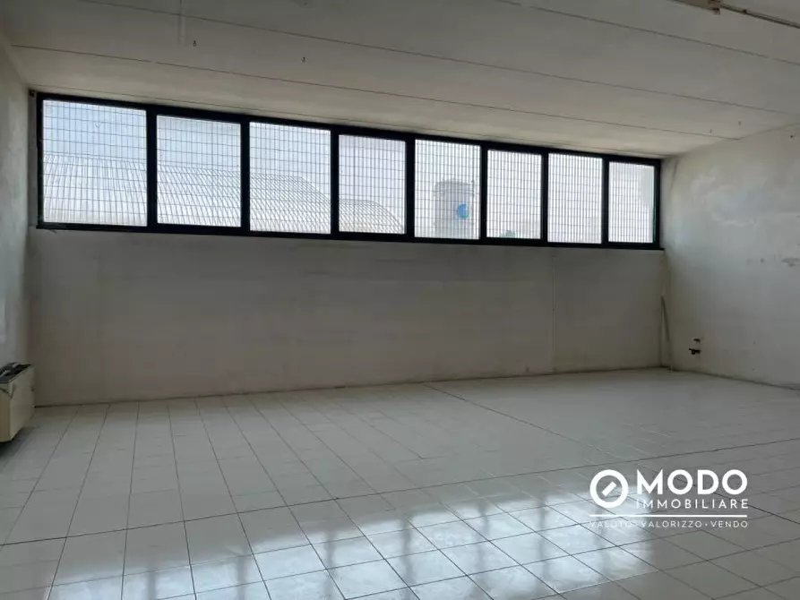 Immagine 10 di Laboratorio in vendita  in Via Marosticana a Dueville