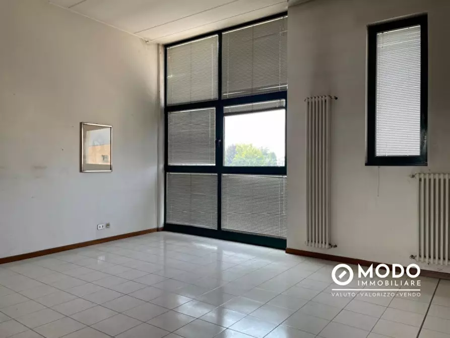 Immagine 14 di Laboratorio in vendita  in Via Marosticana a Dueville