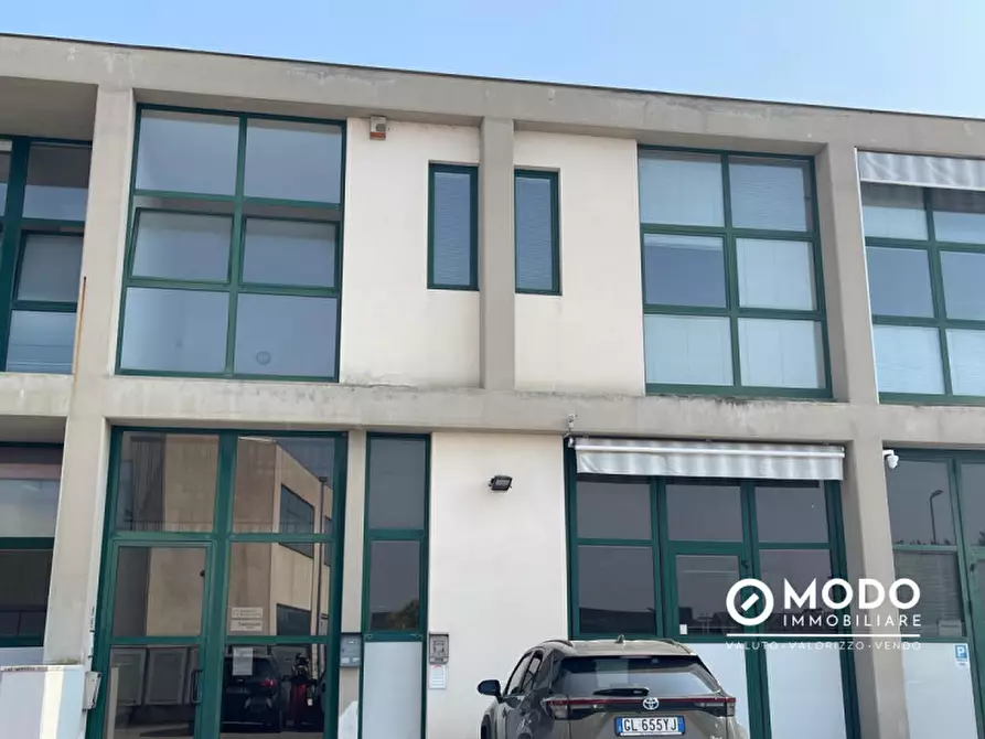 Immagine 18 di Laboratorio in vendita  in Via Marosticana a Dueville