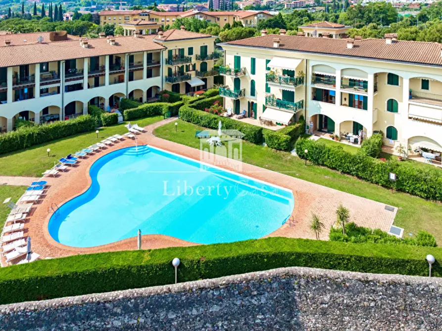 Immagine 1 di Appartamento in vendita  in Via Zane a Salò