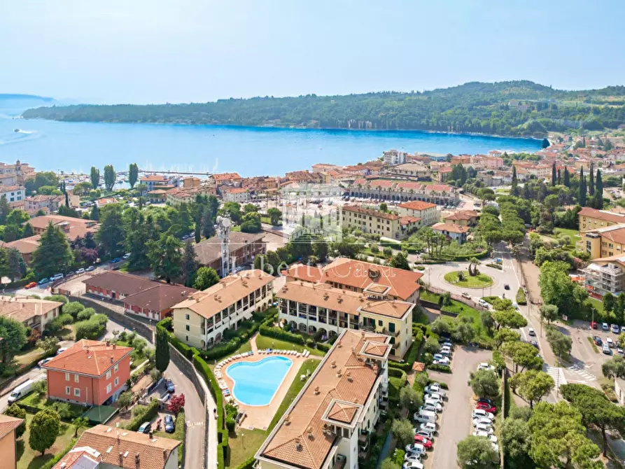 Immagine 4 di Appartamento in vendita  in Via Zane a Salò