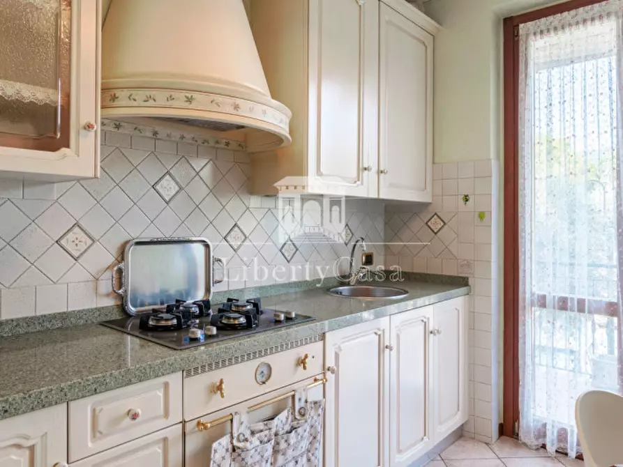 Immagine 9 di Appartamento in vendita  in Via Zane a Salò