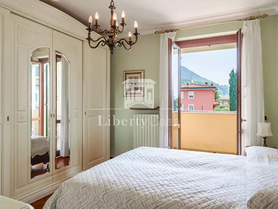 Immagine 13 di Appartamento in vendita  in Via Zane a Salò