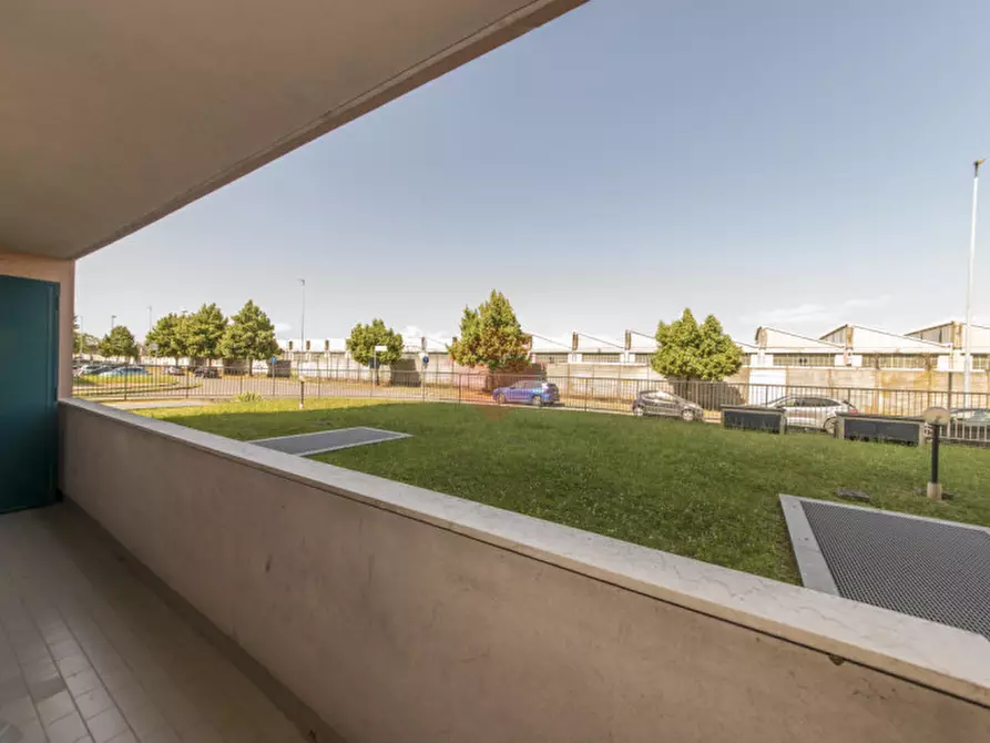 Immagine 11 di Appartamento in vendita  in Via Scarlatti 32 a Gorgonzola