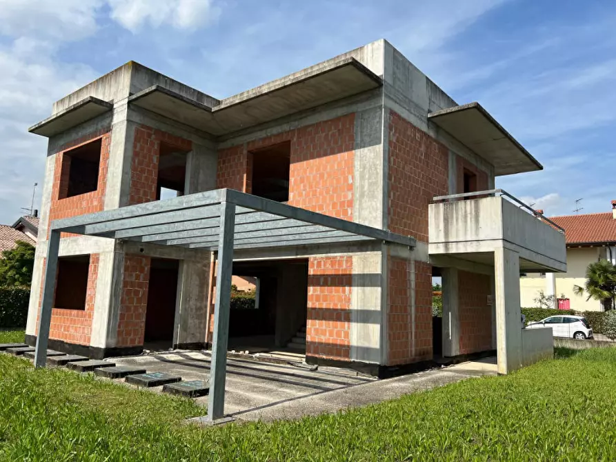 Immagine 3 di Casa indipendente in vendita  in Via Marco Biagi a Trevignano