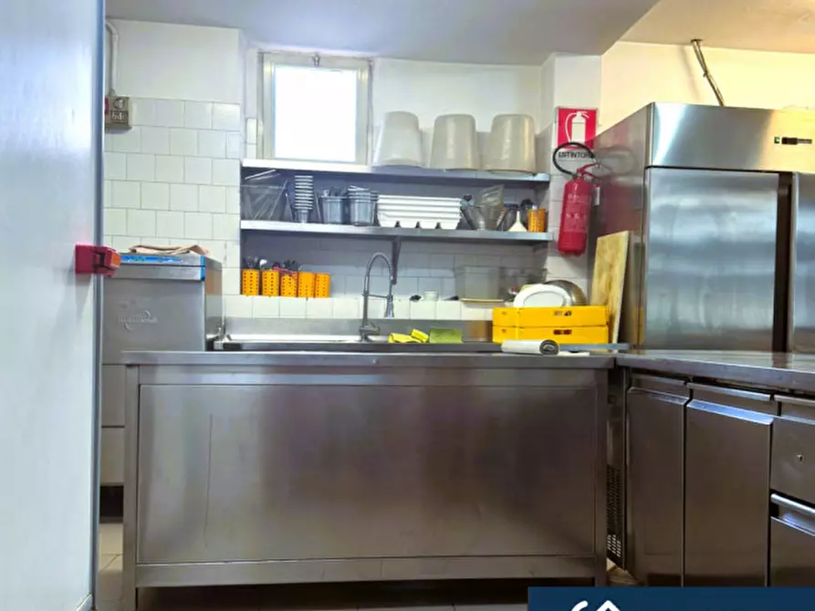 Immagine 5 di Attività commerciale in vendita  in via torres, 17/G a Sassari