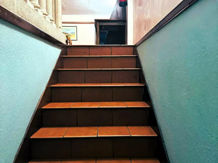 Immagine 6 di Attività commerciale in vendita  in via torres, 17/G a Sassari