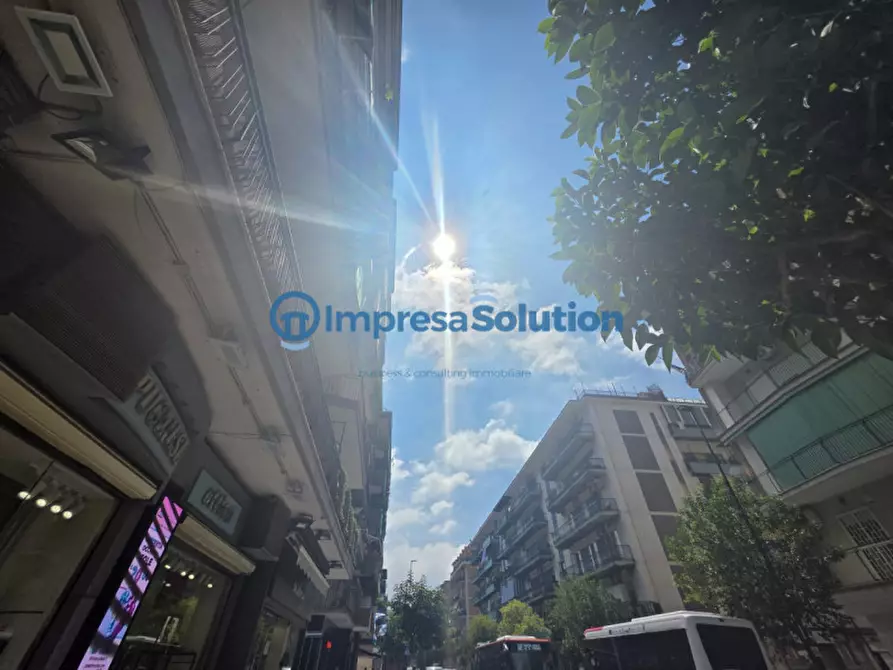 Immagine 2 di Negozio in affitto  in Via dell'Epomeo a Napoli