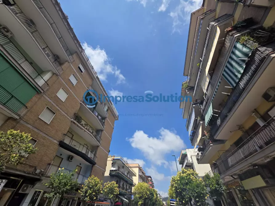 Immagine 3 di Negozio in affitto  in Via dell'Epomeo a Napoli
