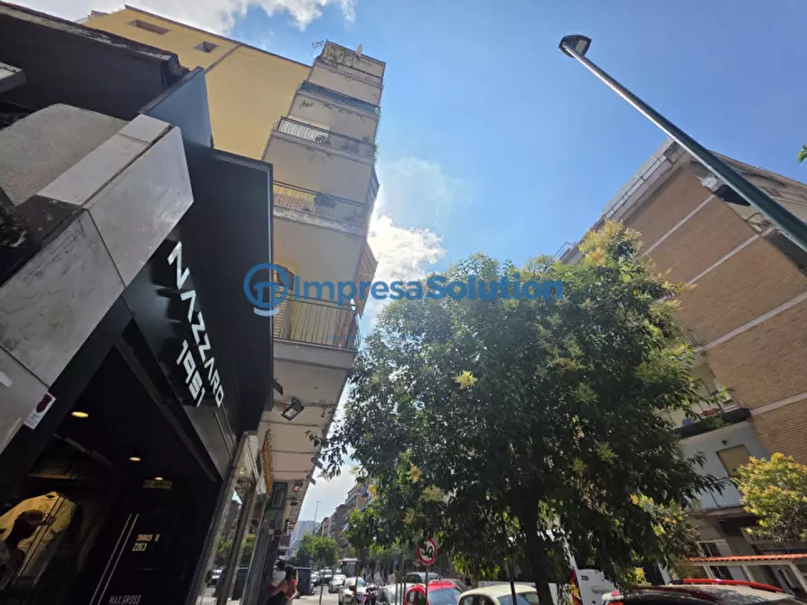Immagine 4 di Negozio in affitto  in Via dell'Epomeo a Napoli
