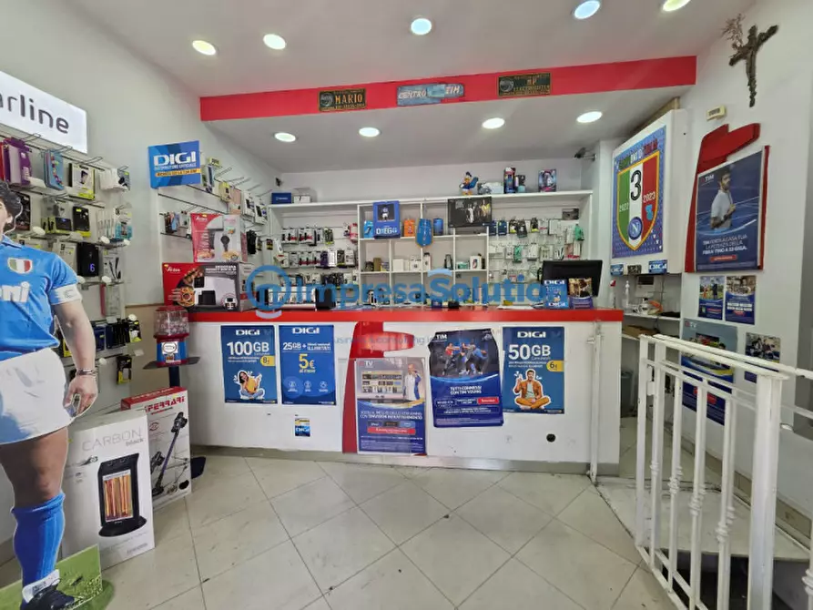 Immagine 6 di Negozio in affitto  in Via dell'Epomeo a Napoli
