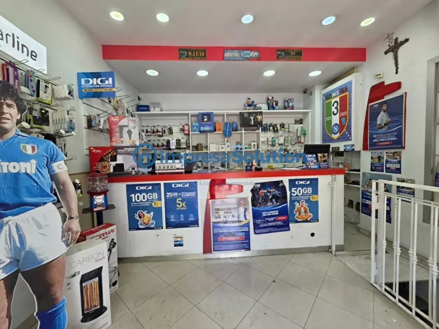 Immagine 7 di Negozio in affitto  in Via dell'Epomeo a Napoli