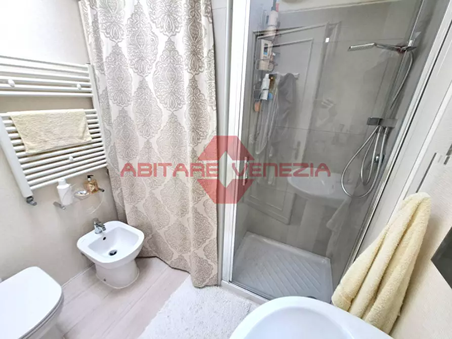 Immagine 4 di Appartamento in vendita  in Via Lorenzo Marcello a Venezia