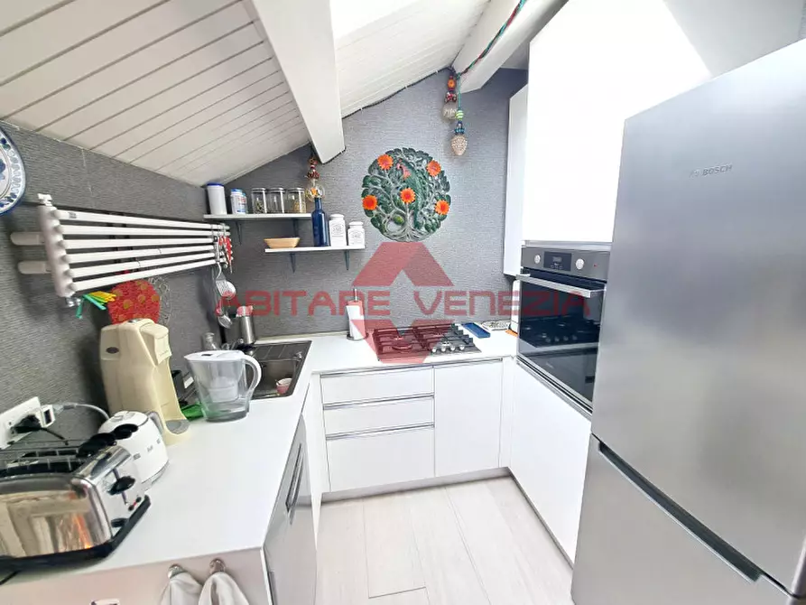 Immagine 12 di Appartamento in vendita  in Via Lorenzo Marcello a Venezia