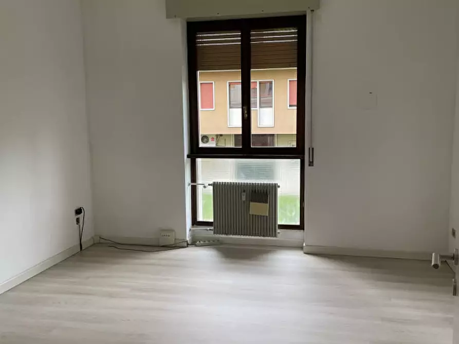 Immagine 4 di Ufficio in affitto  a Vittorio Veneto