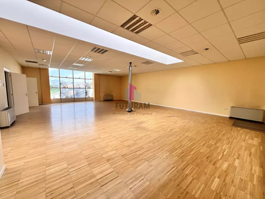 Immagine 4 di Ufficio in affitto  in Via Ungaretti 14 a Dueville