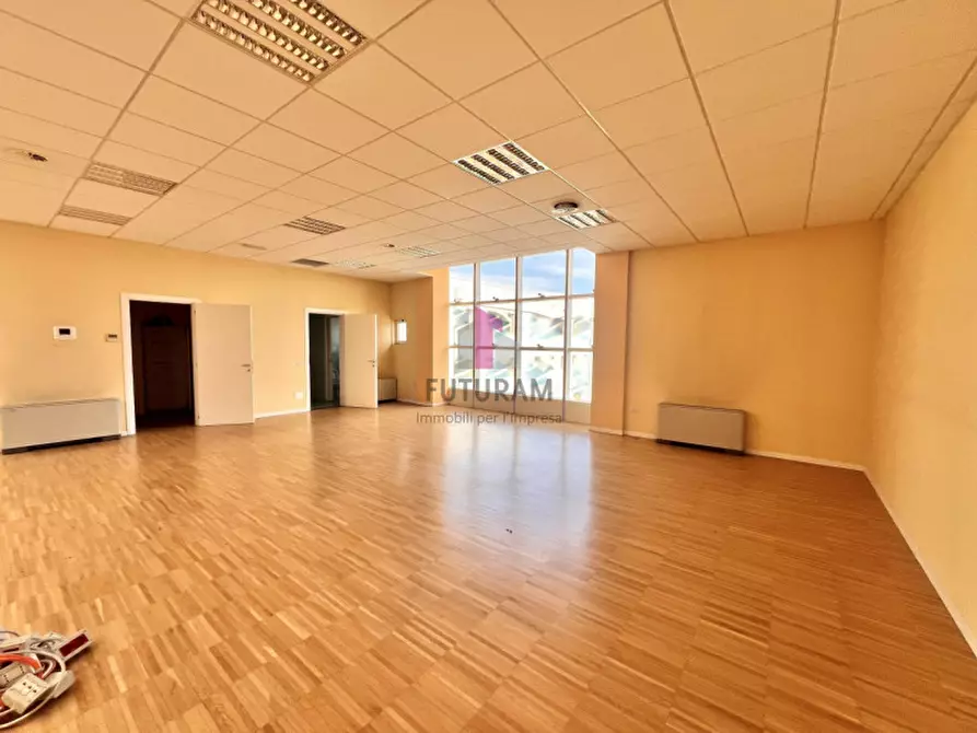 Immagine 21 di Ufficio in affitto  in Via Ungaretti 14 a Dueville