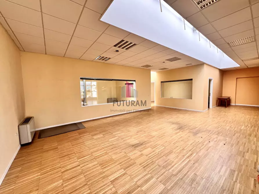 Immagine 23 di Ufficio in affitto  in Via Ungaretti 14 a Dueville