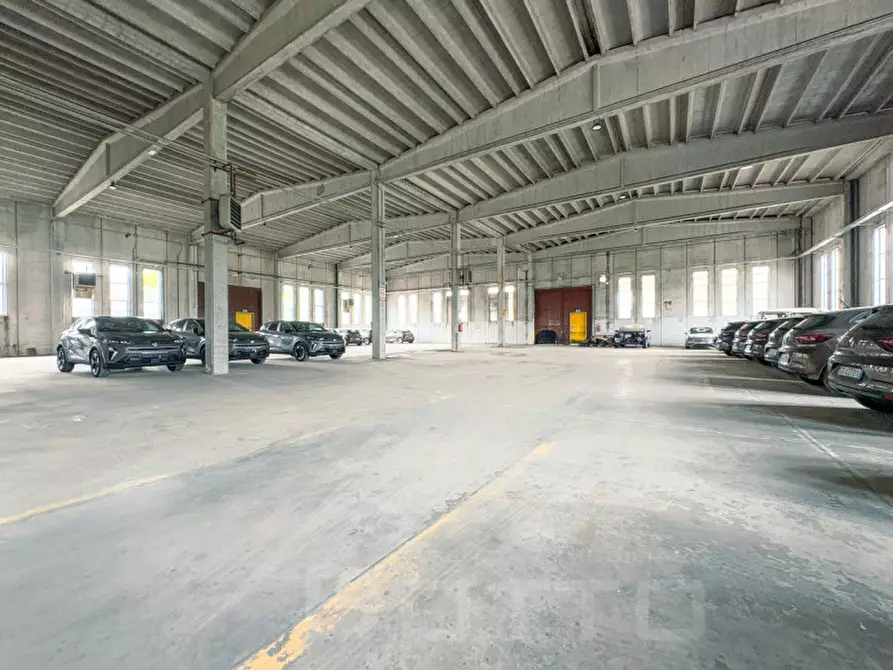 Immagine 24 di Palazzo in vendita  in via torino 9 a Cureggio