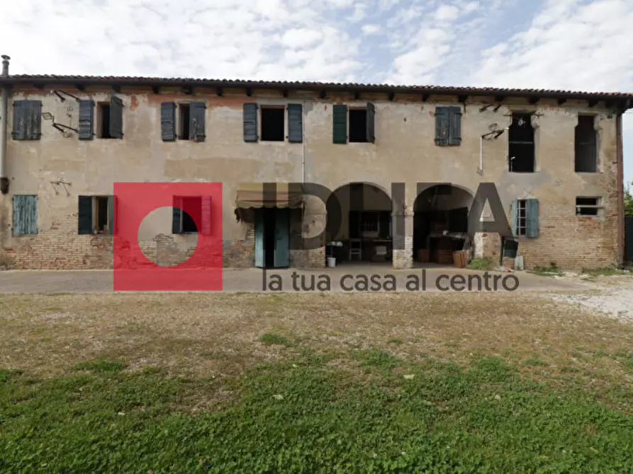 Immagine 2 di Rustico / casale in vendita  in Via Malombra a Mogliano Veneto