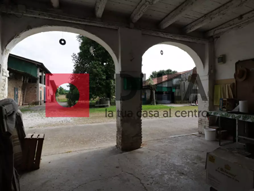 Immagine 6 di Rustico / casale in vendita  in Via Malombra a Mogliano Veneto