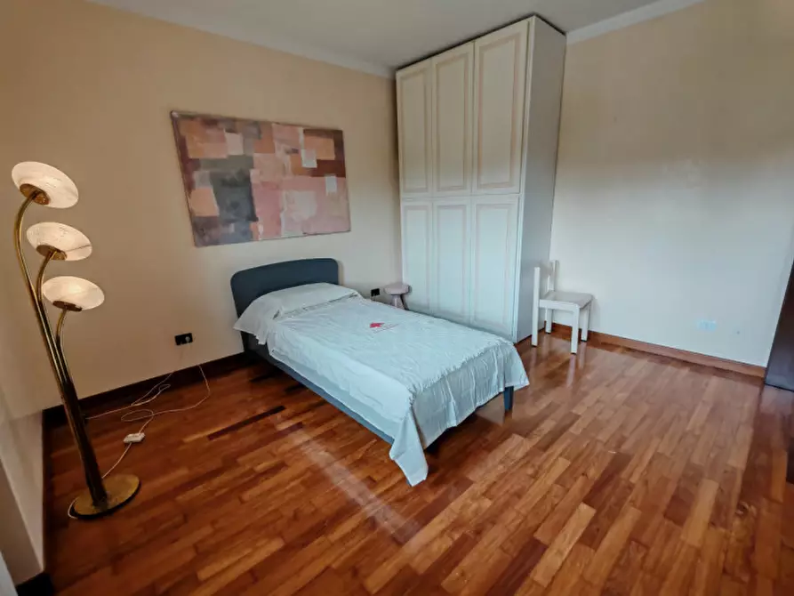 Immagine 12 di Camera in affitto  in Via Gioacchino Rossini 41 a Legnaro