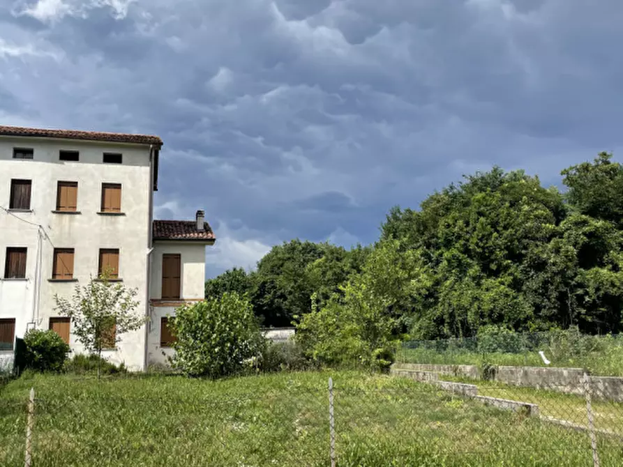 Immagine 6 di Casa bifamiliare in vendita  a Vittorio Veneto