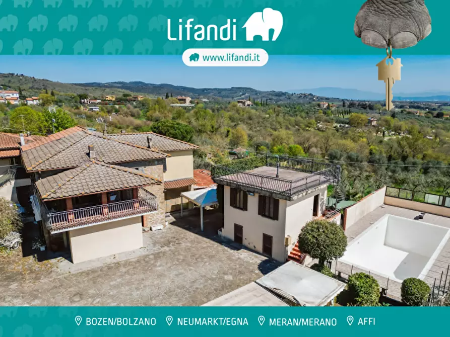 Immagine 1 di Villa in vendita  a Civitella In Val Di Chiana