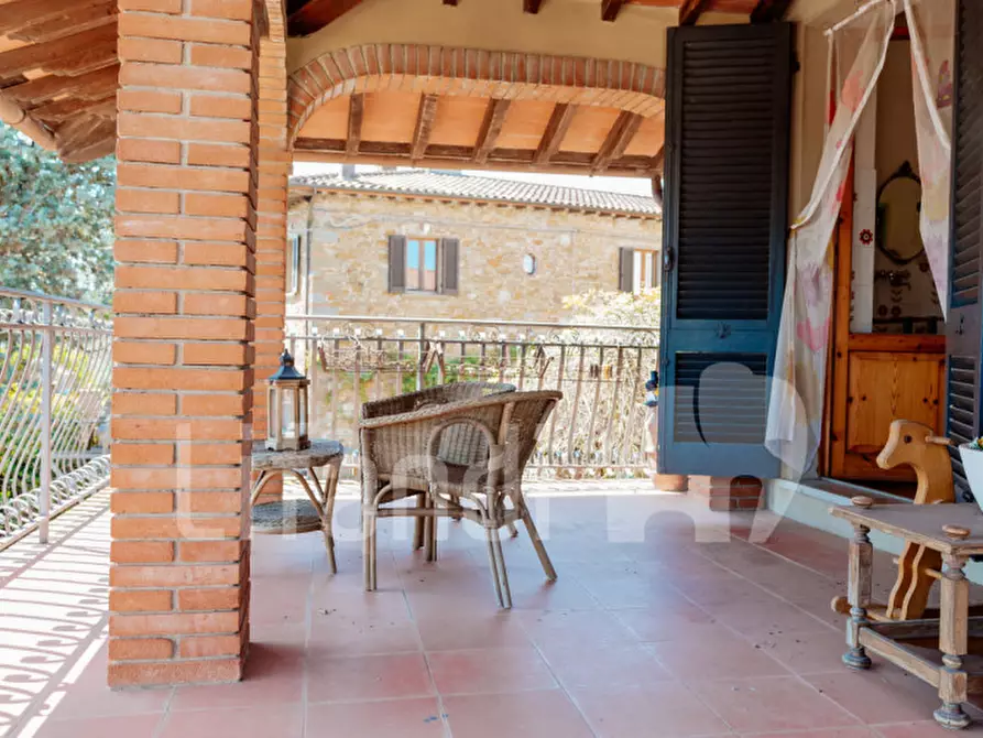 Immagine 9 di Villa in vendita  a Civitella In Val Di Chiana