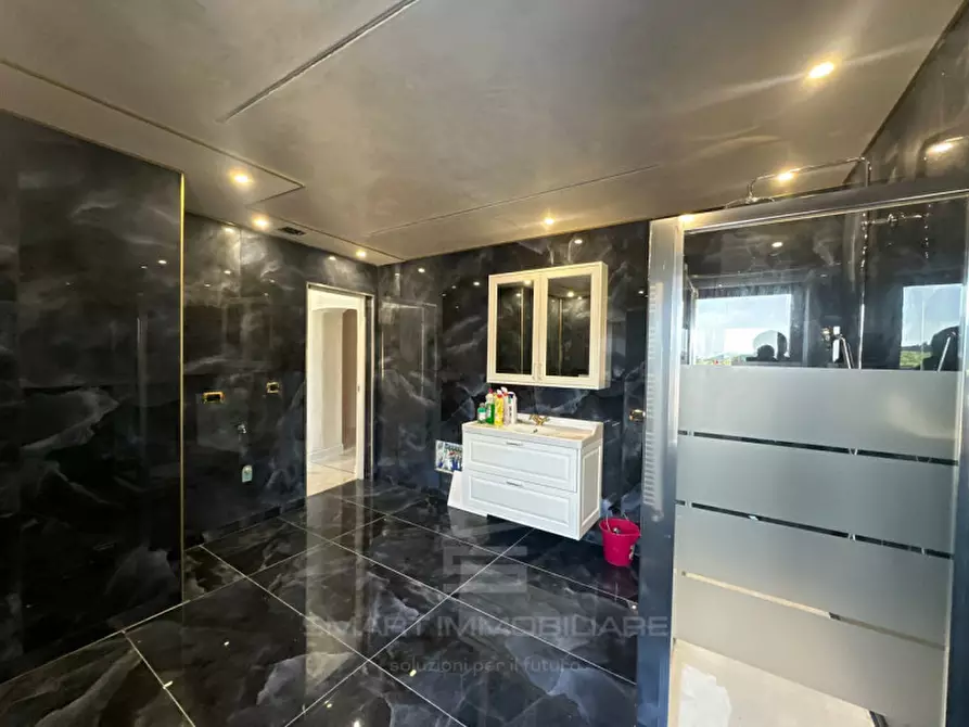 Immagine 2 di Appartamento in vendita  in Via Cave a Botticino