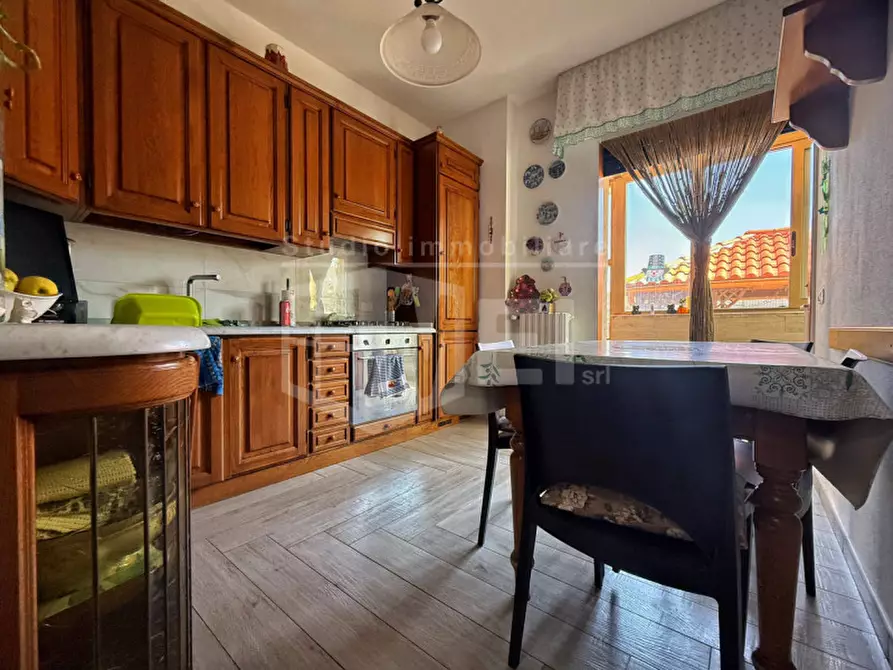 Immagine 4 di Appartamento in vendita  in VIA UMBERTO TERRACINI 19 a Livorno