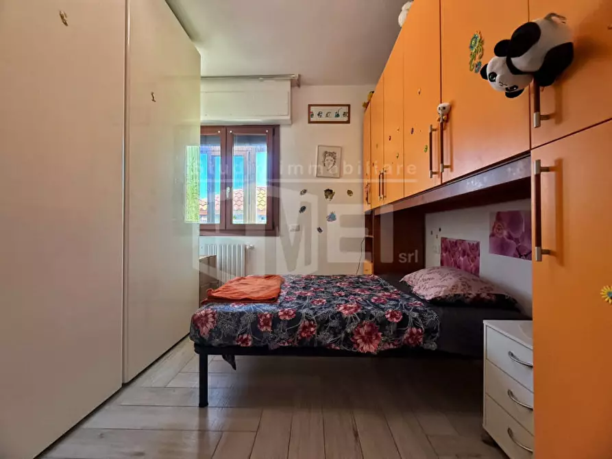 Immagine 12 di Appartamento in vendita  in VIA UMBERTO TERRACINI 19 a Livorno