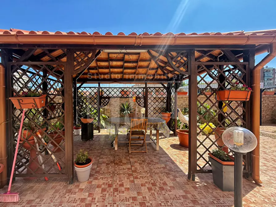 Immagine 23 di Appartamento in vendita  in VIA UMBERTO TERRACINI 19 a Livorno