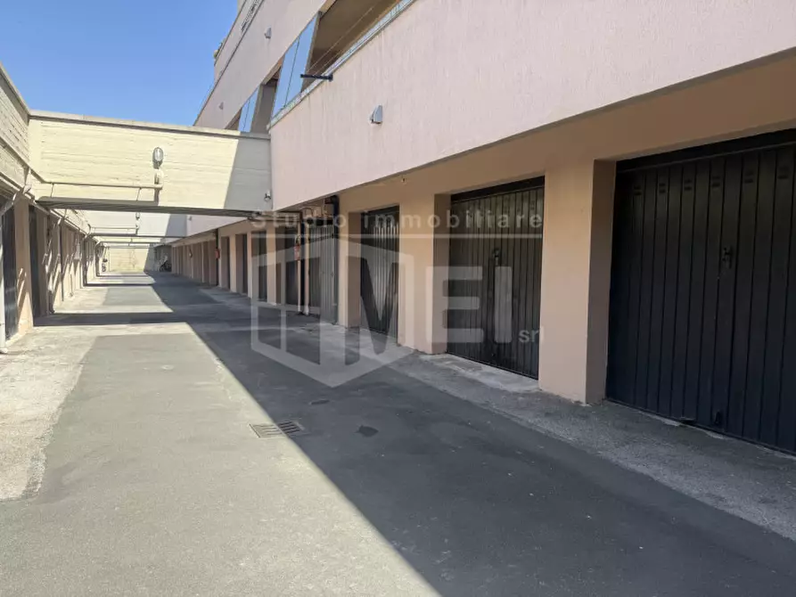 Immagine 25 di Appartamento in vendita  in VIA UMBERTO TERRACINI 19 a Livorno