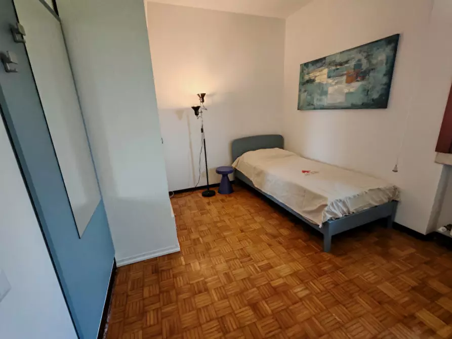 Immagine 1 di Camera in affitto  a Legnaro