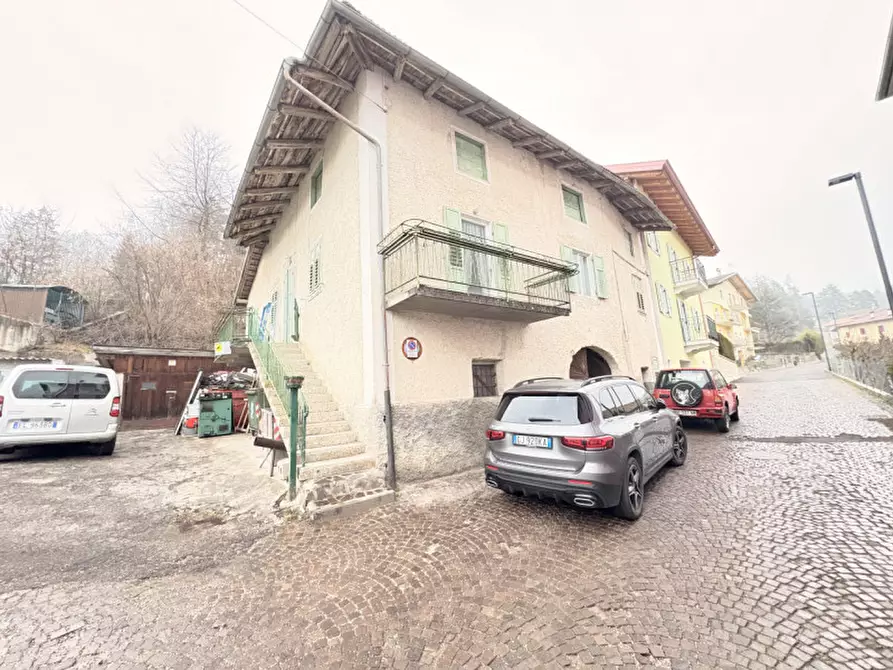 Immagine 2 di Casa indipendente in vendita  in Via Larseti a Cavareno