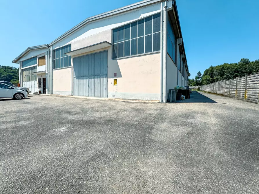 Immagine 5 di Capannone industriale in vendita  in via monte grappa  34 a Fontaneto D'agogna