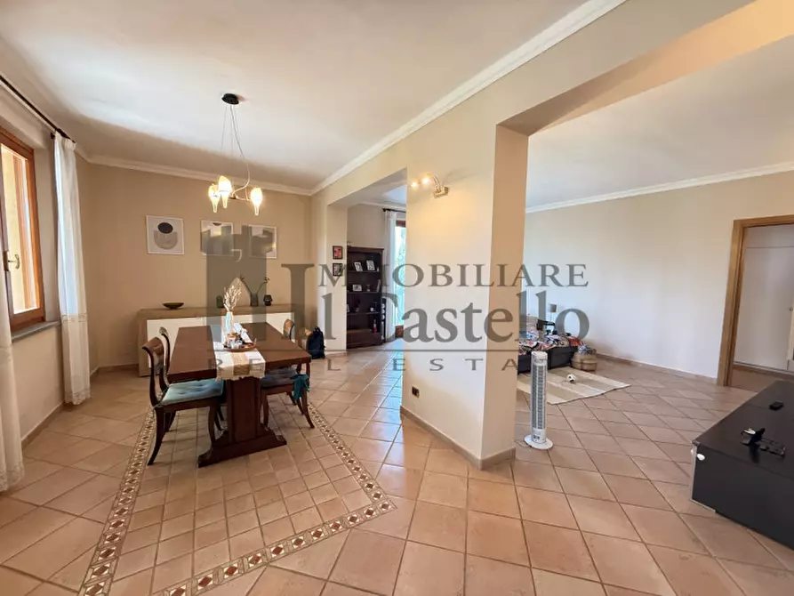 Immagine 5 di Villa in vendita  in Via Soccorso a Castiglione Del Lago