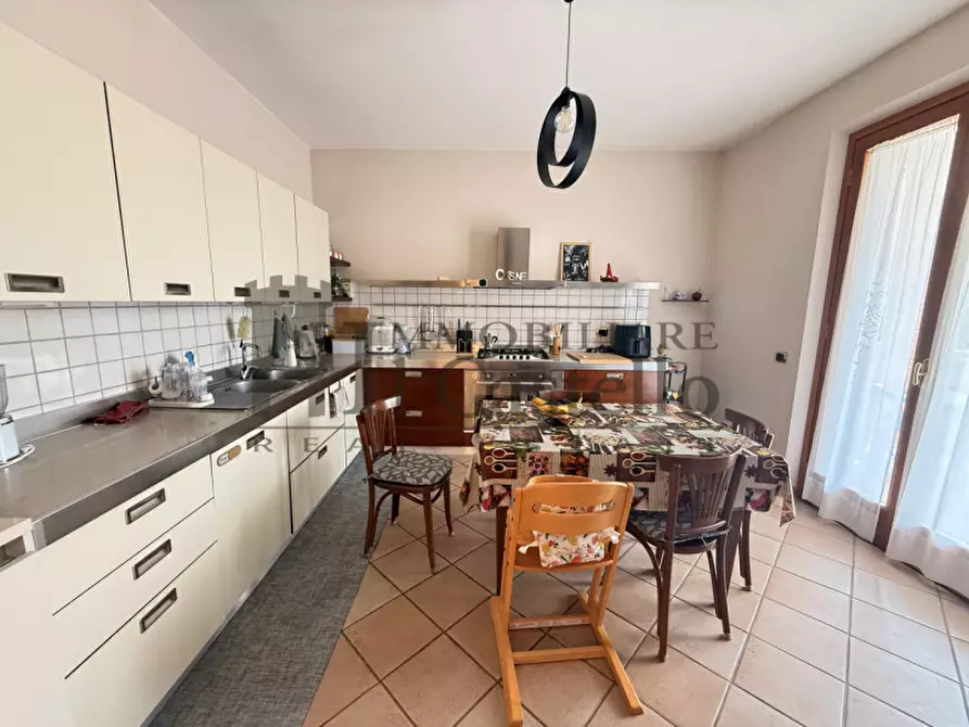 Immagine 7 di Villa in vendita  in Via Soccorso a Castiglione Del Lago