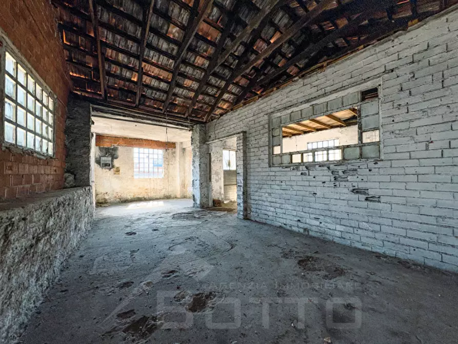 Immagine 7 di Magazzino in vendita  in via opagliolo 19 a San Maurizio D'opaglio