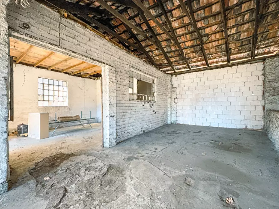 Immagine 8 di Magazzino in vendita  in via opagliolo 19 a San Maurizio D'opaglio