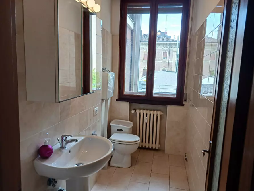 Immagine 41 di Appartamento in affitto  in Via Nicola Fabrizi a Modena