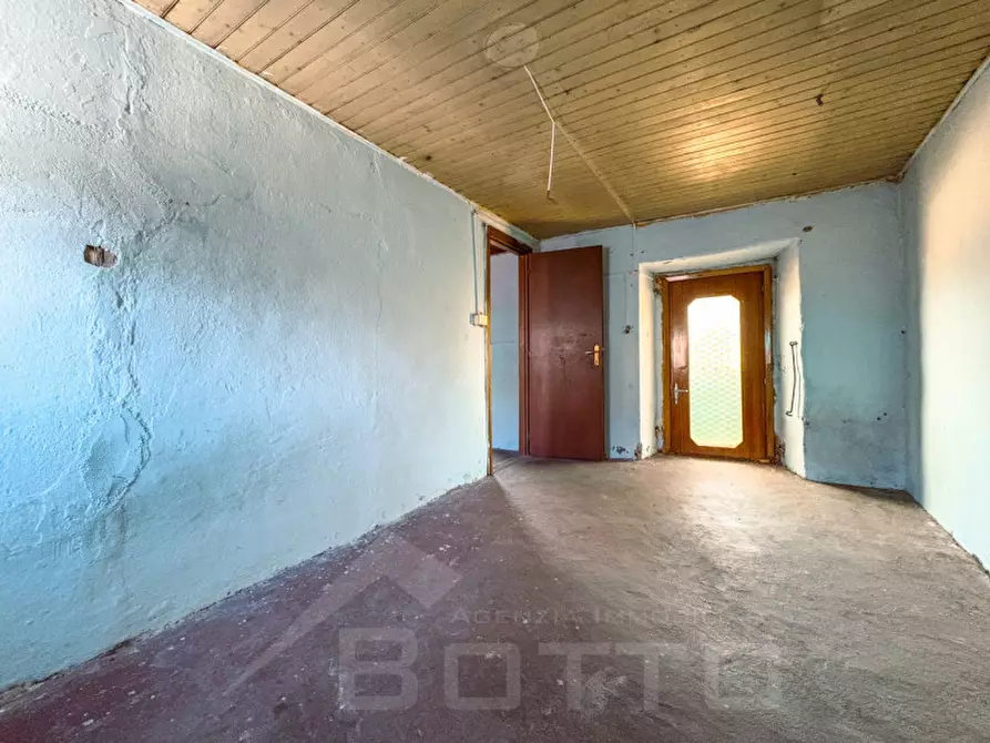 Immagine 6 di Rustico / casale in vendita  in via opagliolo 11 13 a San Maurizio D'opaglio