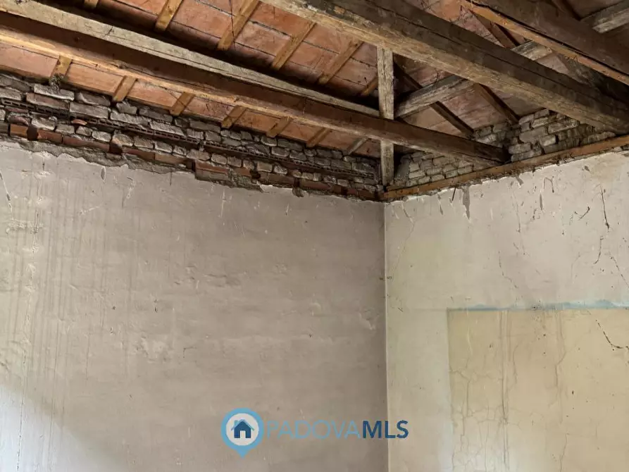 Immagine 3 di Casa indipendente in vendita  in Via Tirana 13 a Padova