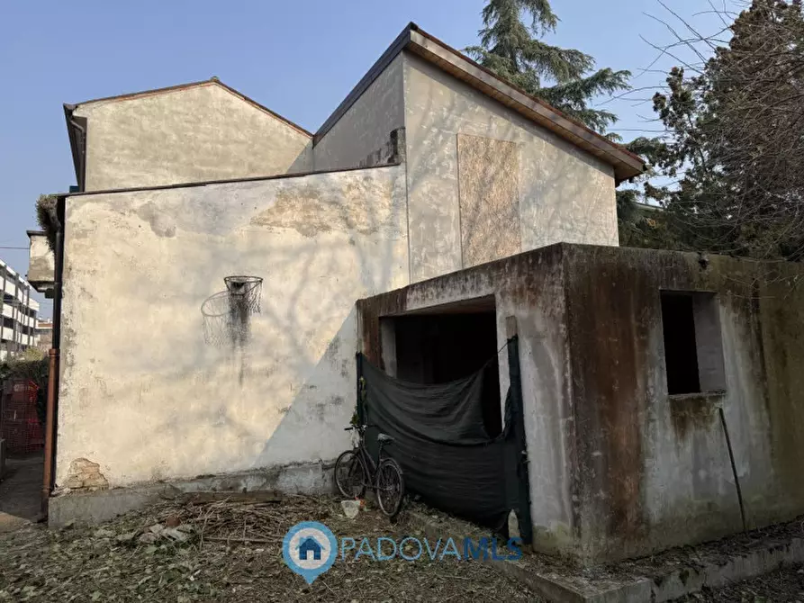 Immagine 8 di Casa indipendente in vendita  in Via Tirana 13 a Padova